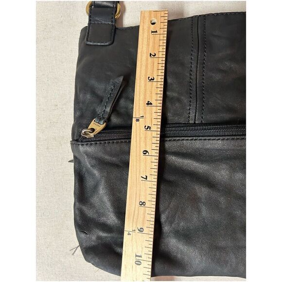 Vintage Fossil Black Leather Crossbody Front Flap Pocket Note Photos For Flaws - Picture 14 of 16